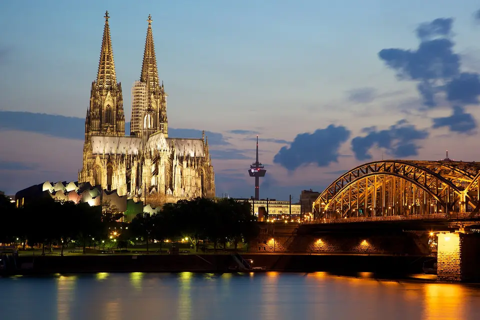 Hohenzollern Bridge, Cologne