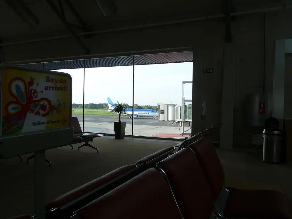 Via Tallinn Airport, Pärnu