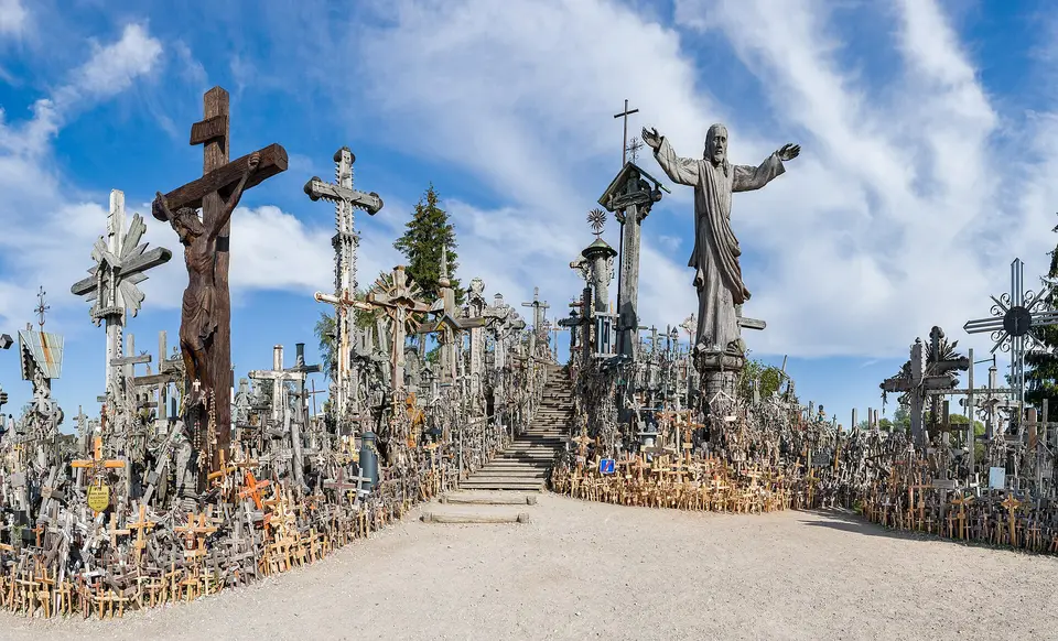 Hill of Crosses, Šiauliai