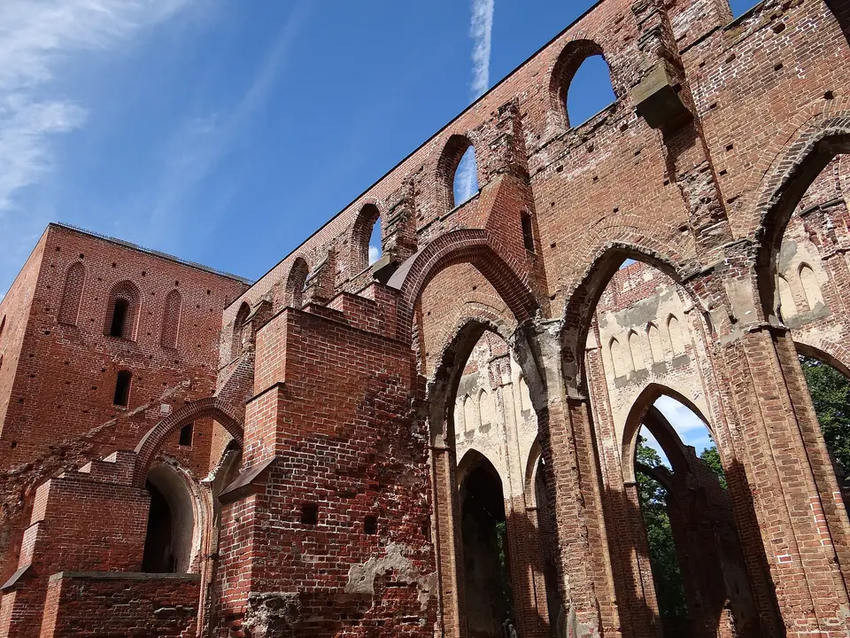Toomemägi cathedral ruins, Tartu